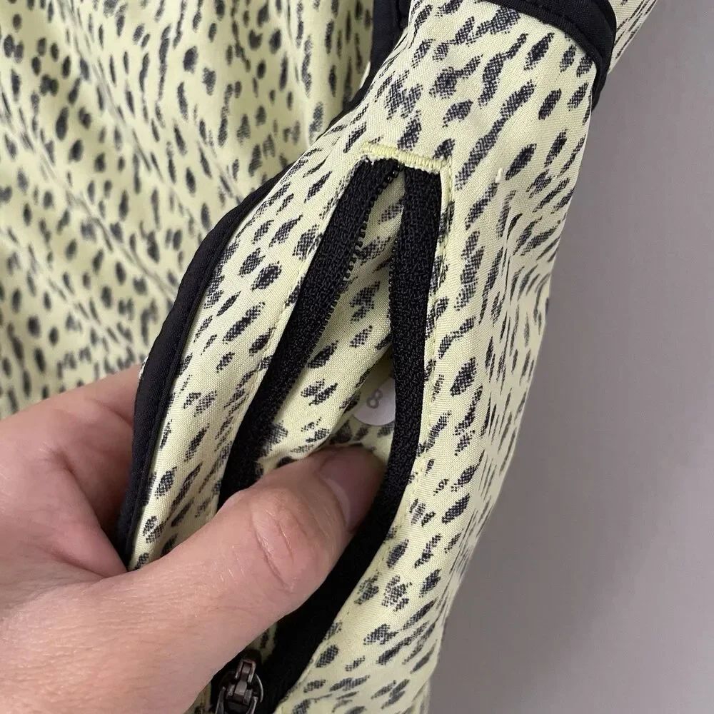 Lululemon Size 8 Yellow Printed Tracker Shorts 4